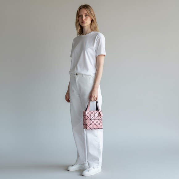 Bao Bao Issey Miyake 🌸Pink Lucent Boxy Tote - Picture 2 of 6